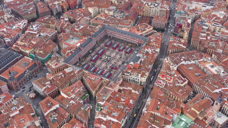 Luftaufnahme-Plaza-Mayor-Von-Madrid-Großer-öffentlicher-Raum-Spanien